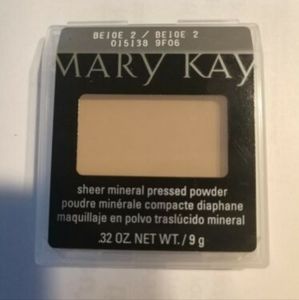 Mary kay Sheer Mineral Pressed Powder Foundation in Beige 2.